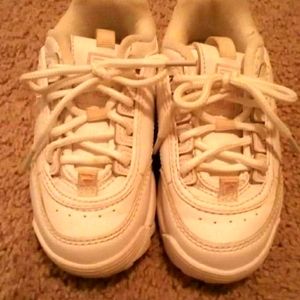 little girls Fila tennis shoes